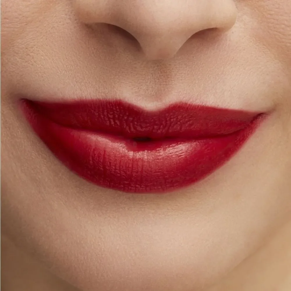 New MAC LUSTREGLASS SHEER-SHINE LIPSTICK IN 510 Lady Bug